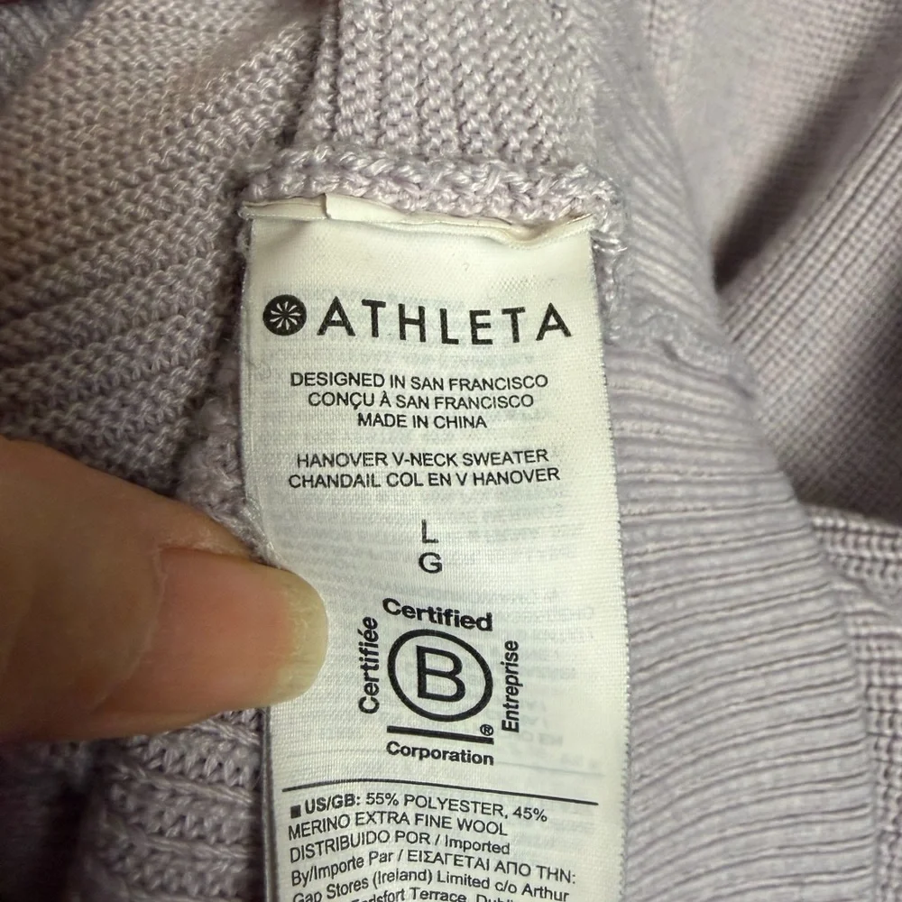 Athleta Hanover Lavender V-Neck Sweater Ribbed Hi-Low Large